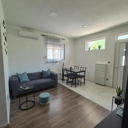 Apartment Gogo, Free Parking, Self Check-In Split Exterior photo